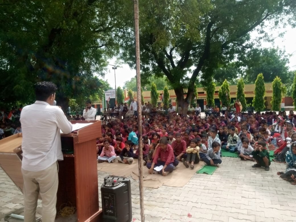 पुलिस अधीक्षक अमित यशवर्धन के दिशा-निर्देशानुसार गांव-गांव चलाया जा रहा है नशा जागरुकता अभियान